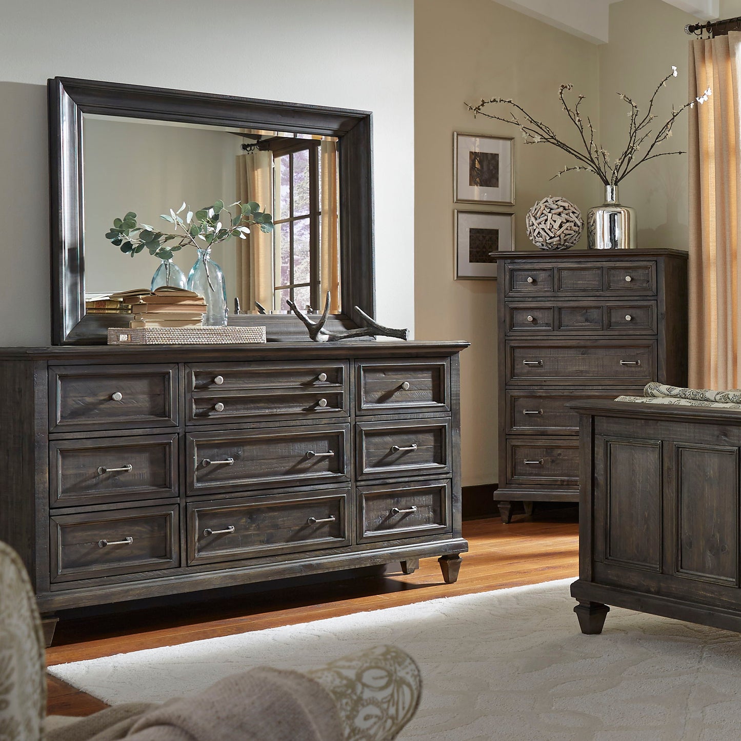 Calistoga - 9 Drawer Dresser