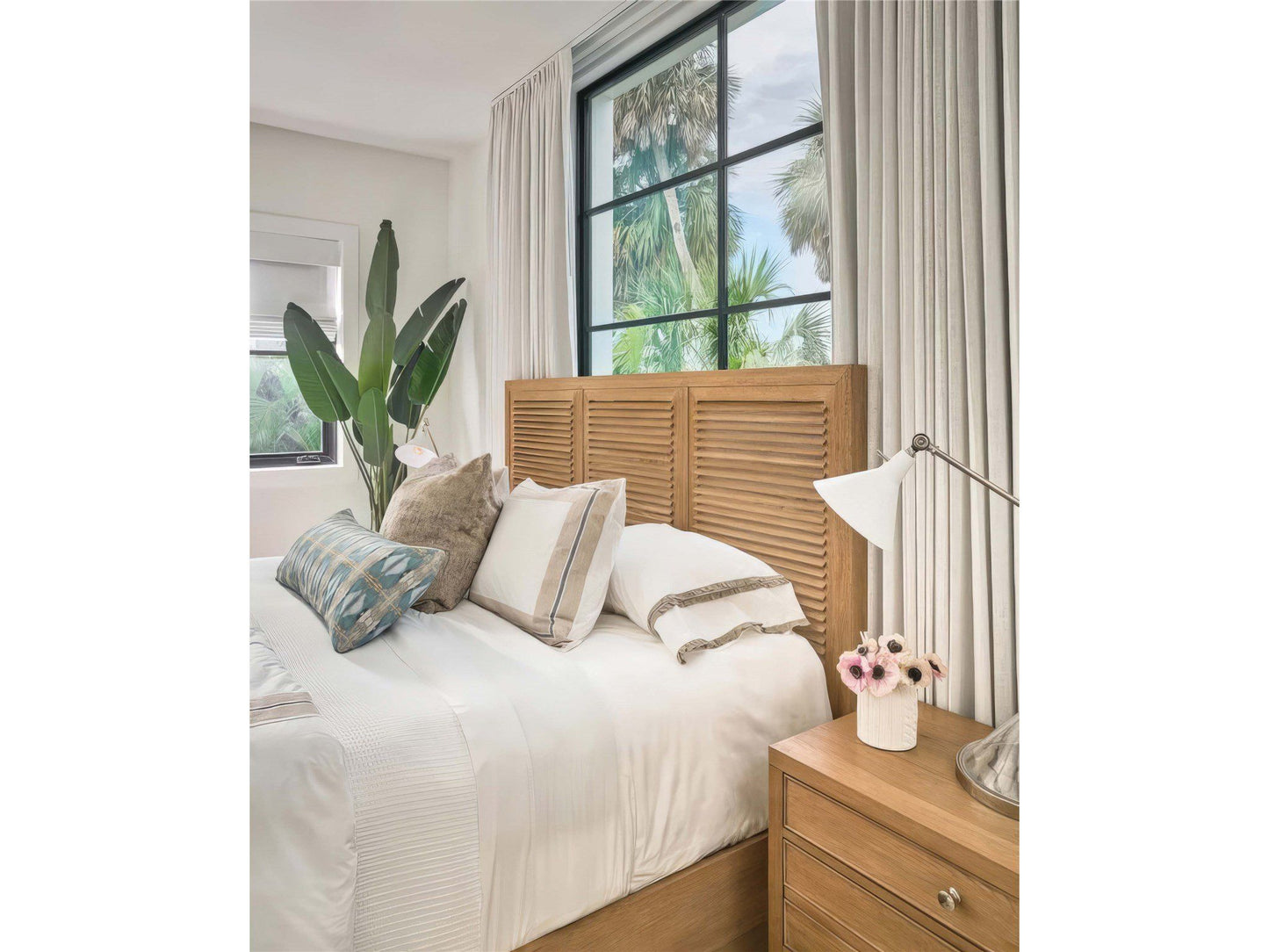 Weekender Coastal Living Home - Weekender Bed