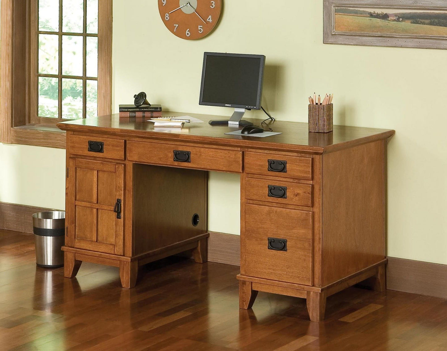 Arts & Crafts - Pedestal Desk - Light Brown