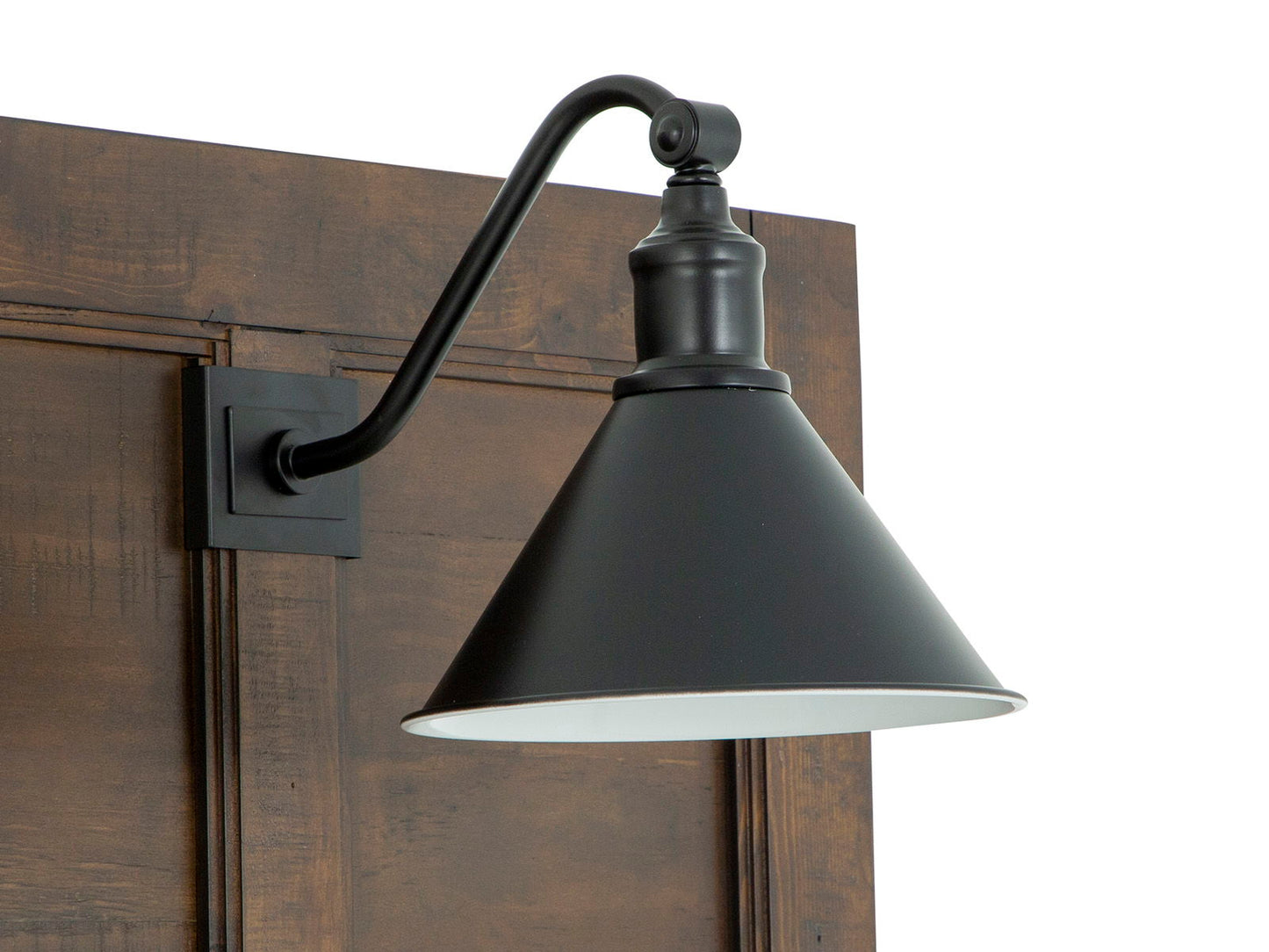 Bay Creek - Complete Lamp Panel Bed With Regular Rails