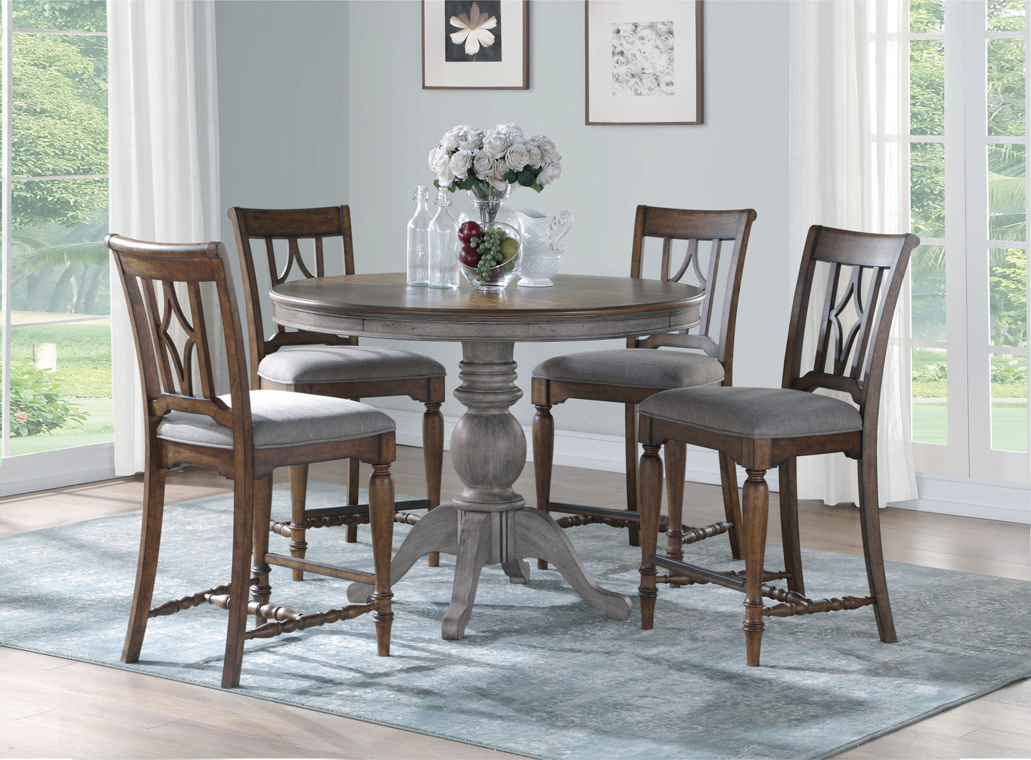 Plymouth - Round Table