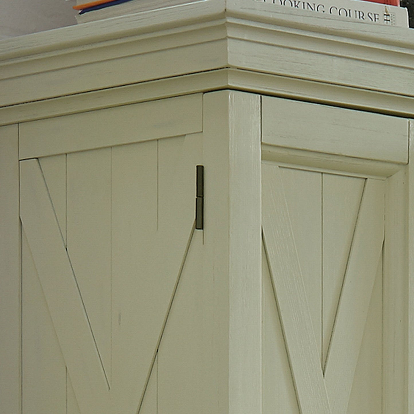 Seaside Lodge - Pantry - White