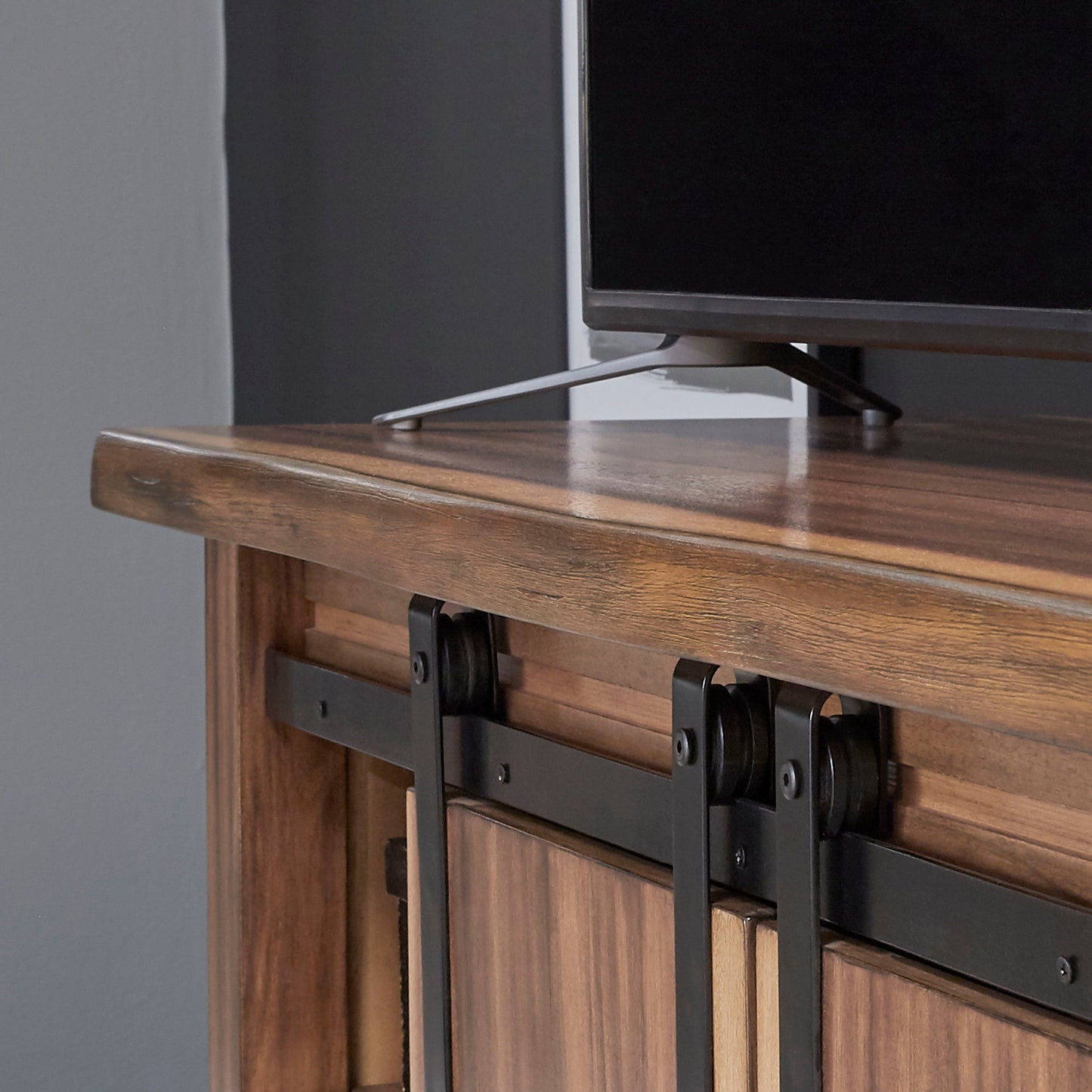 Forest Retreat - 32" Entertainment Center - Dark Brown